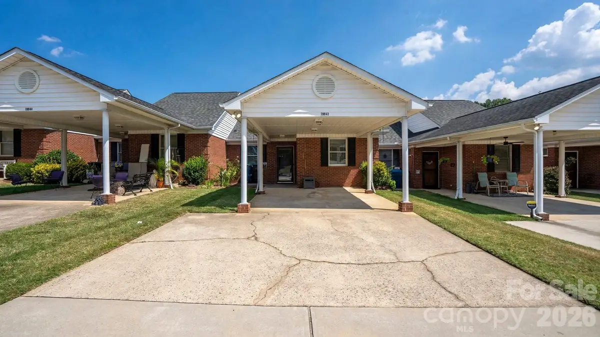 19942 Oak Leaf Circle, Cornelius, NC 28031 - #1