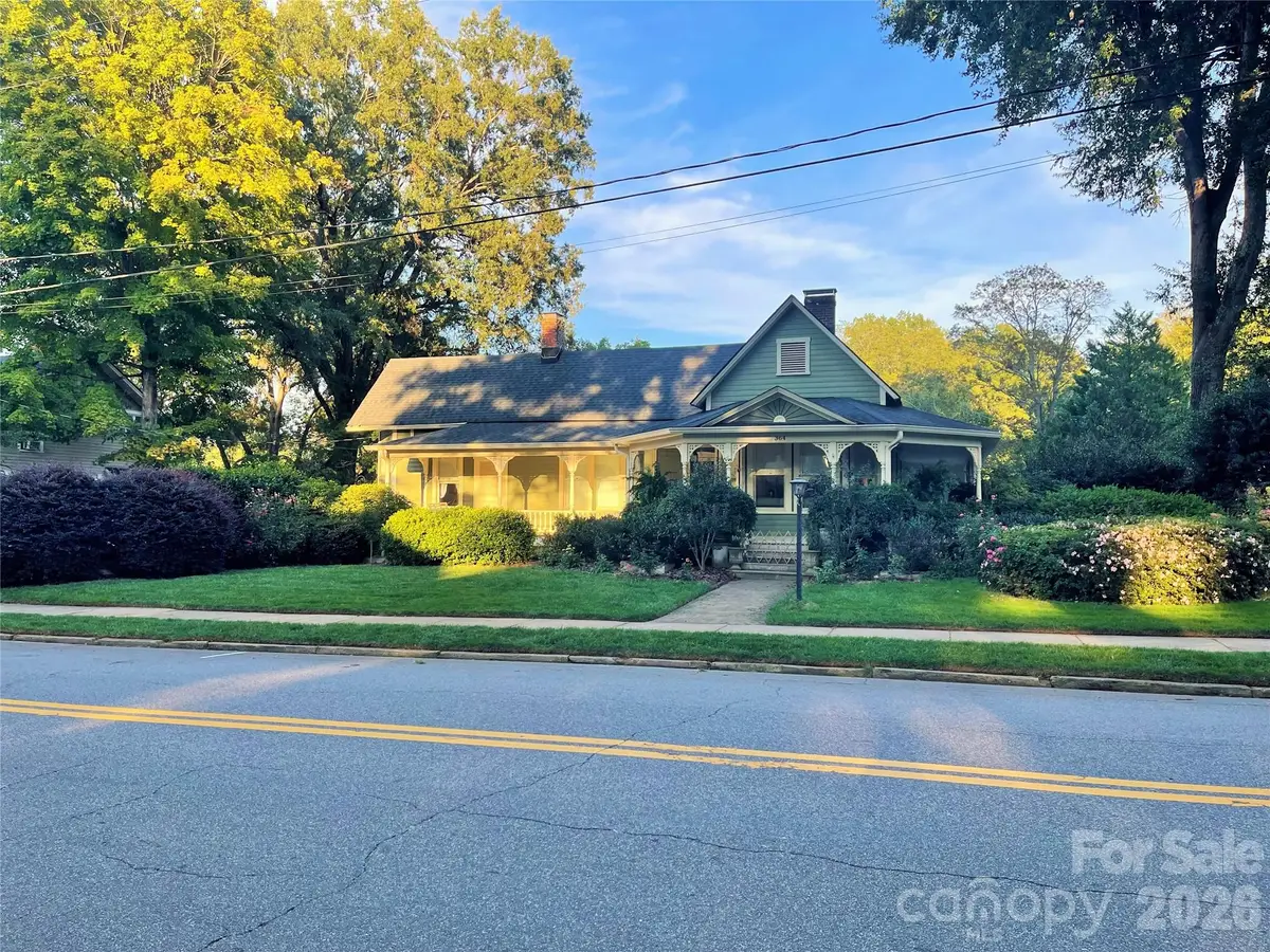 364 6th Street Nw, Hickory, NC 28601 - #1