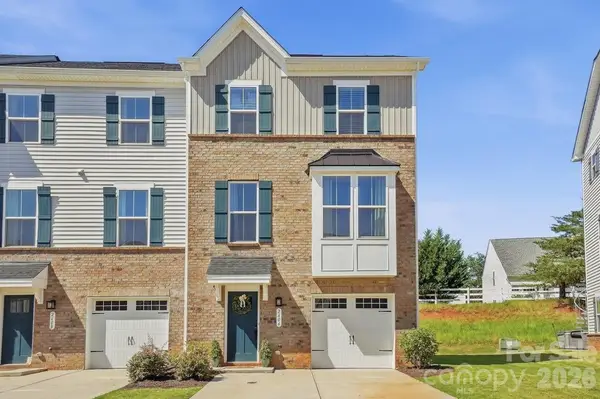 2606 Grantham Place Drive, Fort Mill, SC 29715