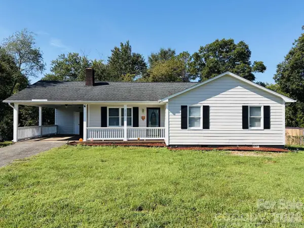 2060 27th Avenue Drive Ne, Hickory, NC 28601