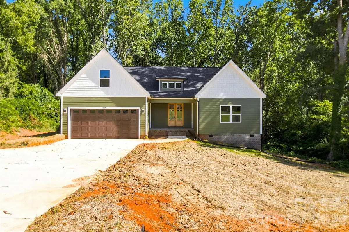 207 Country Club Road, Shelby, NC 28150 - #1