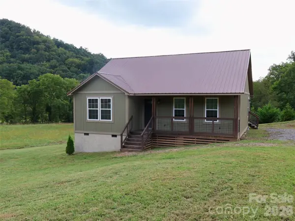3240 Old Henson Cove Road, Canton, NC 28721