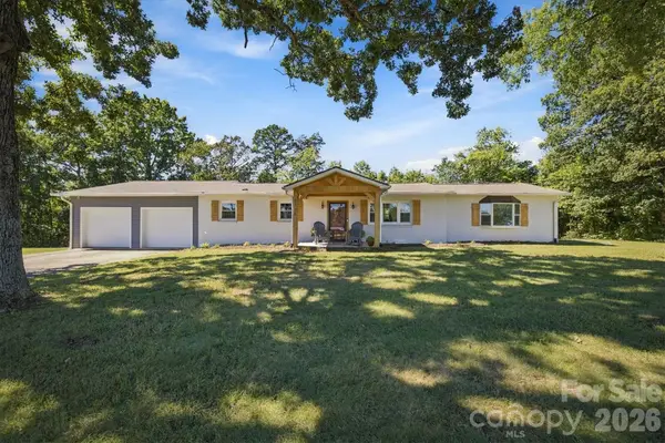 3034 Heffner Place, Hudson, NC 28638