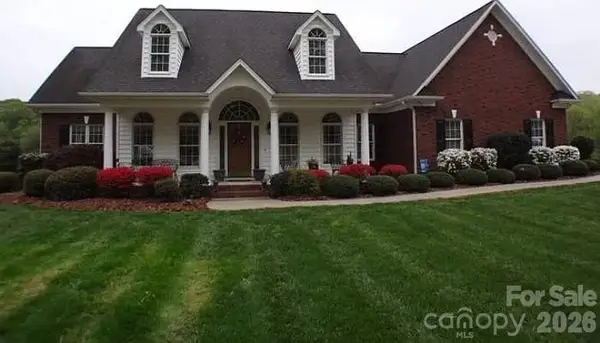 122 Upper Oak Drive, Statesville, NC 28625