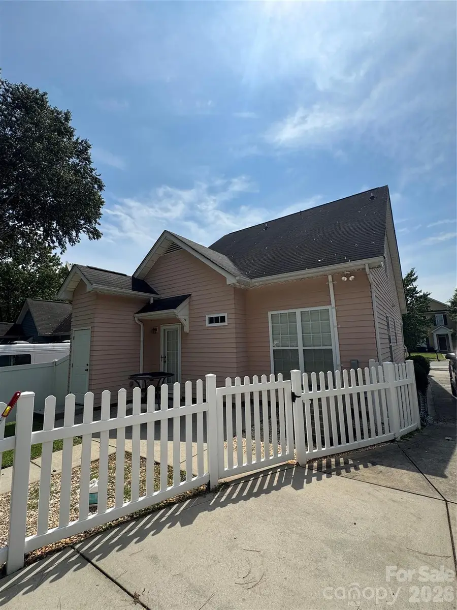 2008 Golden Ridge Lane, Charlotte, NC 28208 - #3