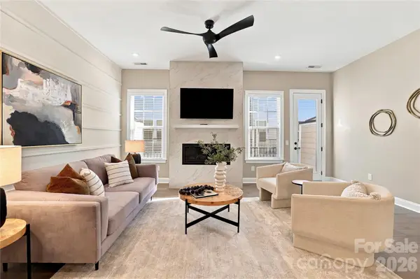 5026 Harrowsmith Lane, Charlotte, NC 28204