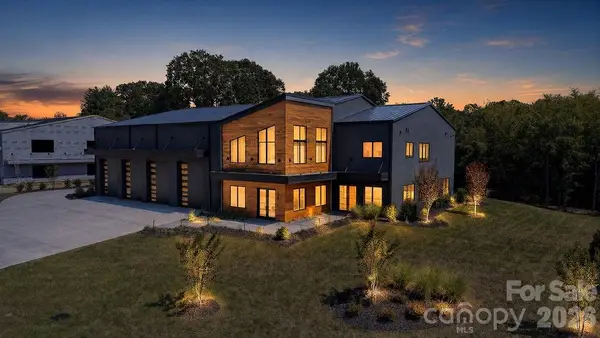 129 Sebring Drive, Mooresville, NC 28117