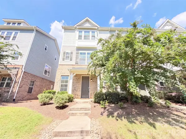 9431 Ainslie Downs Street, Charlotte, NC 28273
