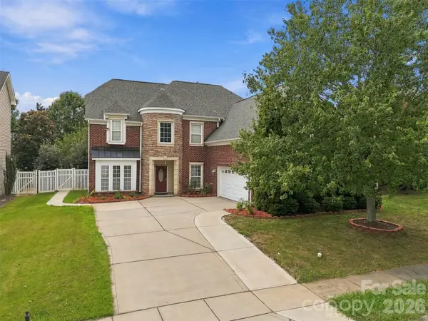 15110 Redwood Valley Lane, Charlotte, NC 28277