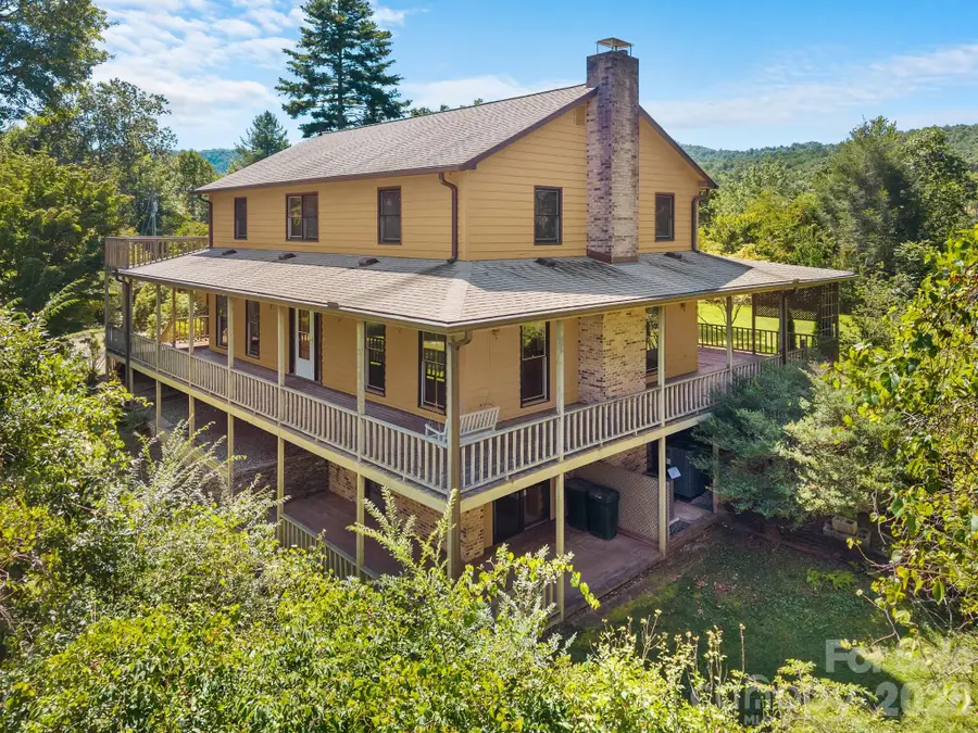 220 Wingfield Way, Brevard, NC 28712 - #2