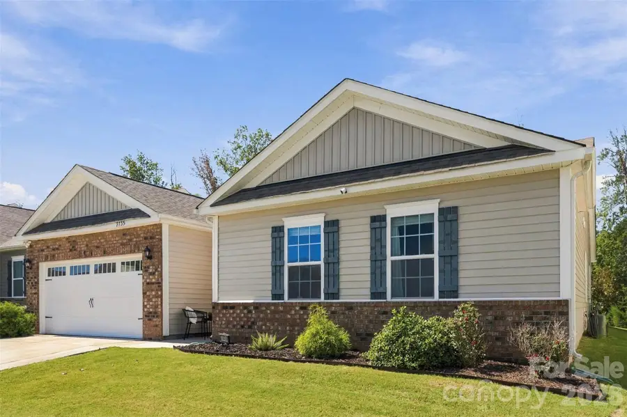 7735 Stonehouse Drive, Gastonia, NC 28056 - #3