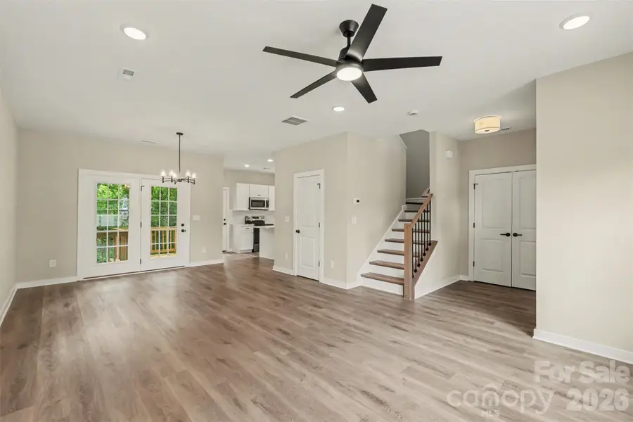 112 E Hilltop Drive, Gastonia, NC 28054 - #3