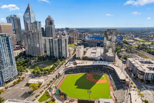 333 W Trade Street #1709, Charlotte, NC 28202