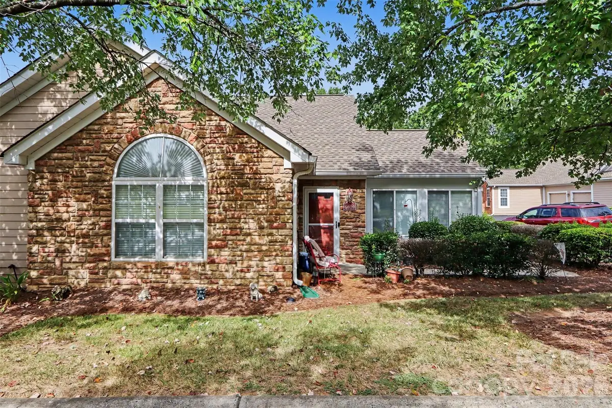 6809 Ledgestone Place, Charlotte, NC 28227 - #1