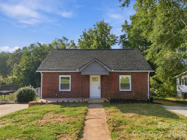 314 Rockyford Street, Morganton, NC 28655
