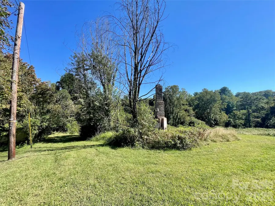 19 Pine Street, Granite Falls, NC 28630 - #3
