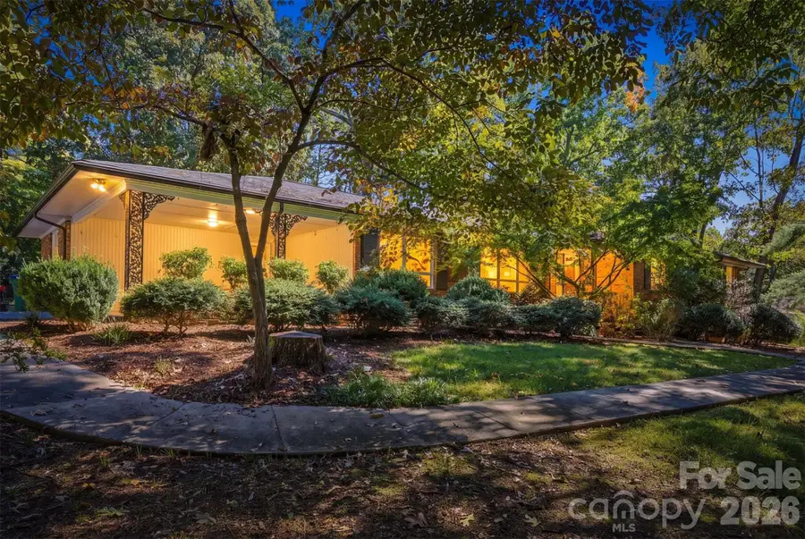 1211 Laurel Street Ne, Valdese, NC 28690 - #2