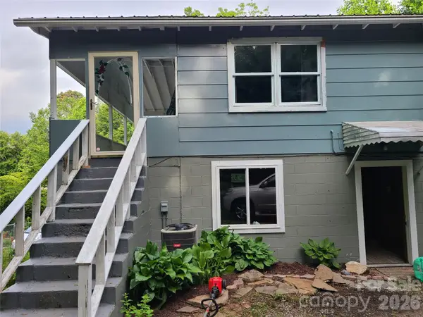 822 Azalea Avenue, Black Mountain, NC 28711