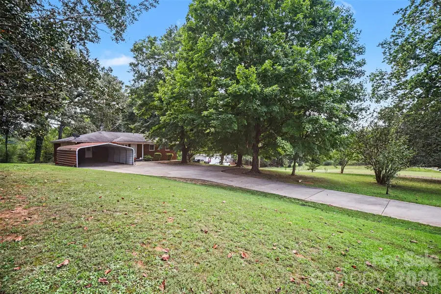1308 E Stagecoach Trail, Lawndale, NC 28090 - #2