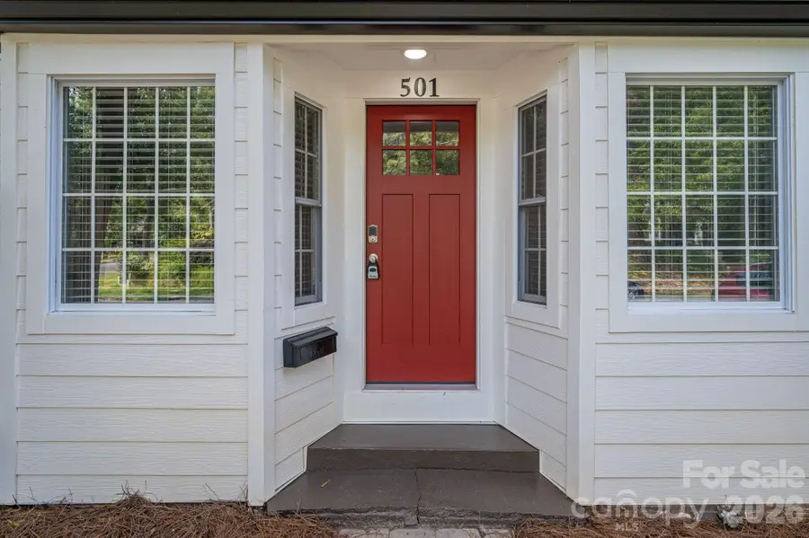 501 W Sixth Avenue, Gastonia, NC 28052 - #2