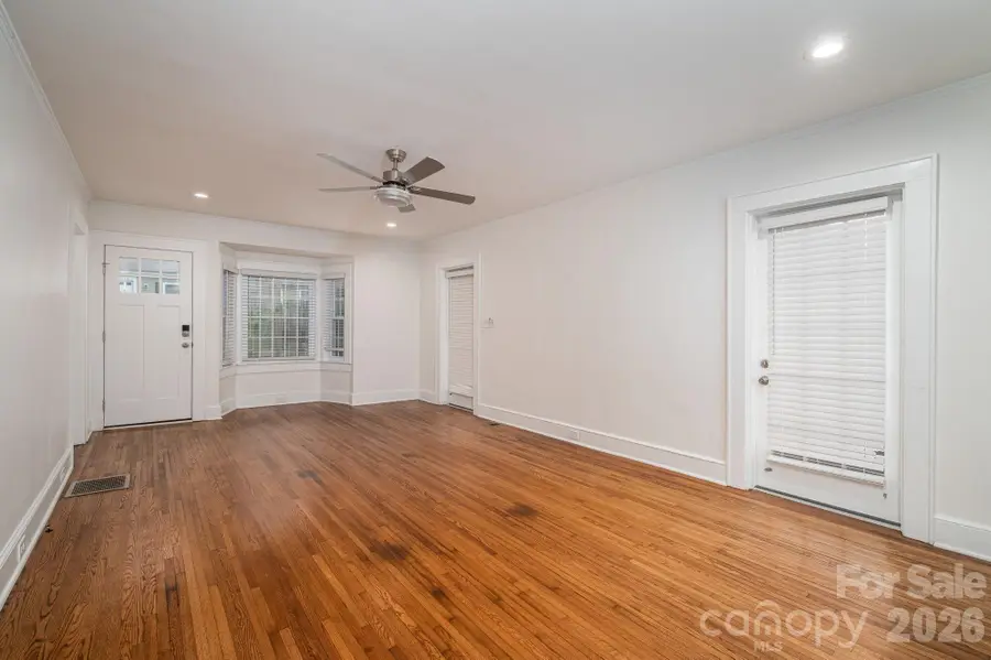 501 W Sixth Avenue, Gastonia, NC 28052 - #3