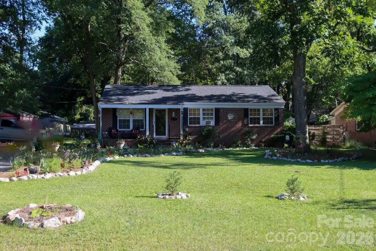711 Pine Street, Cheraw, SC 29520 - #1