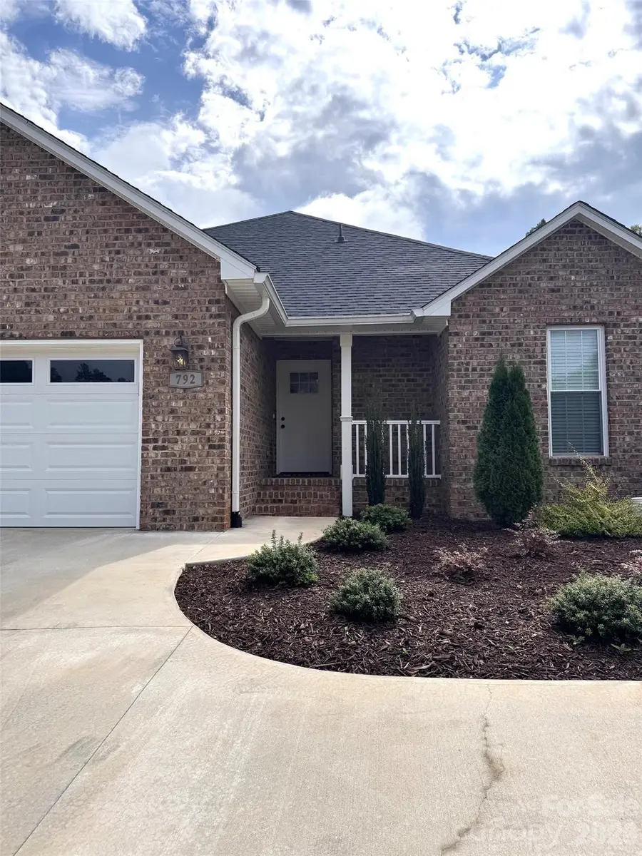 792 Harris Avenue Nw, Valdese, NC 28690 - #2