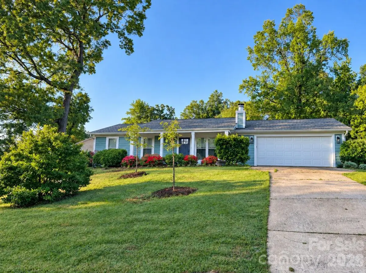 4900 Cricklewood Lane, Charlotte, NC 28212 - #1