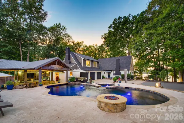5401 Mountain Point Lane, Charlotte, NC 28216