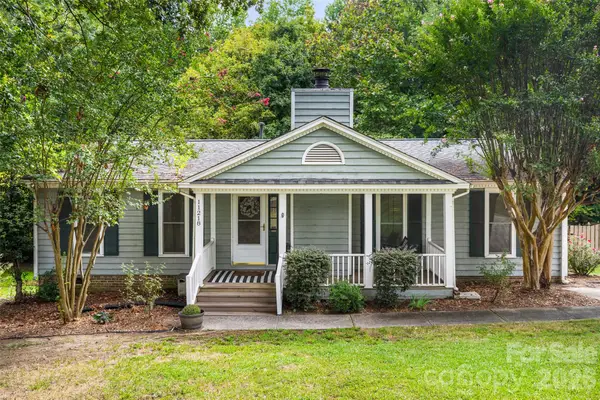 11218 Mallard Crossing Drive, Charlotte, NC 28262