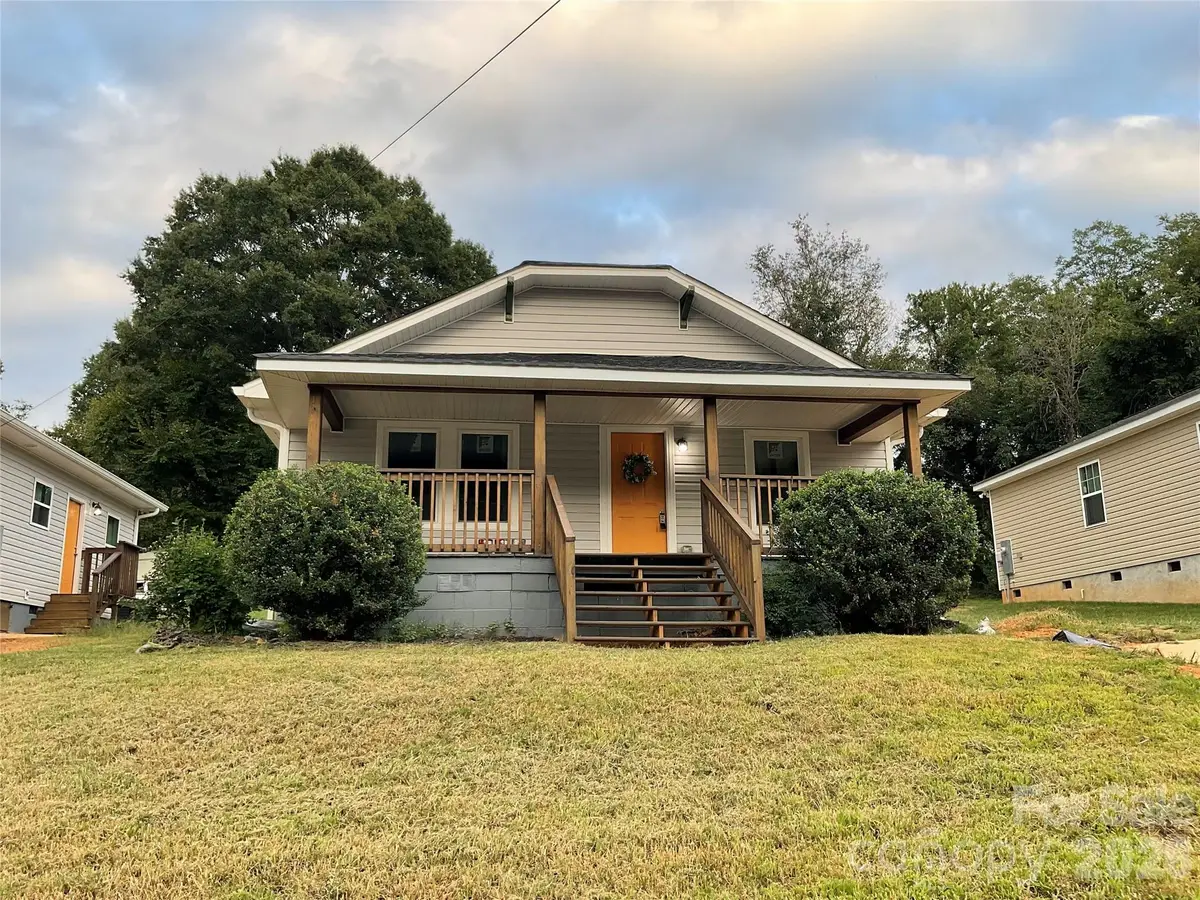 1107 8th Street, Statesville, NC 28677 - #1
