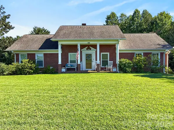 159 W Mountain Street, Rutherfordton, NC 28139