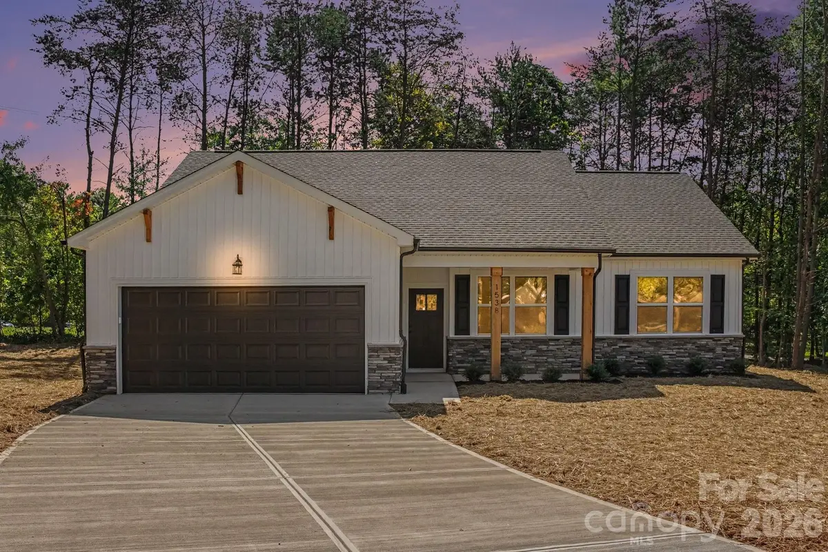 1538 34th Avenue Lane Ne, Hickory, NC 28601 - #1