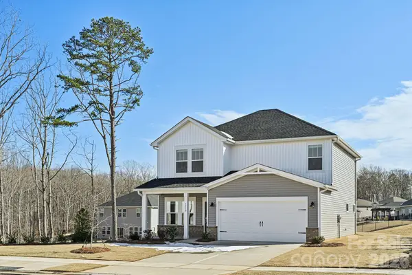 2411 Chartwell Street, Stanley, NC 28164