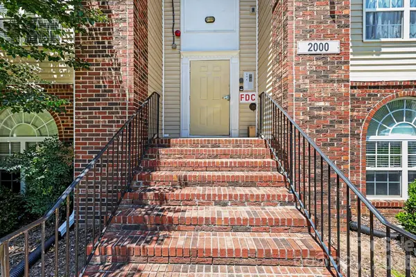 2012 Salem Bluff Drive #812, Winston Salem, NC 27127