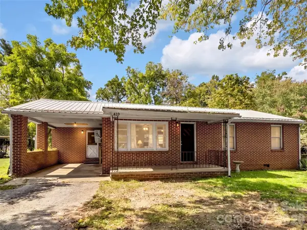 410 Westwood Circle, Waynesville, NC 28786