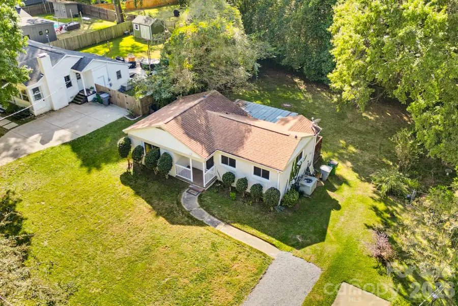 1733 Merry Oaks Road, Charlotte, NC 28205 - #2