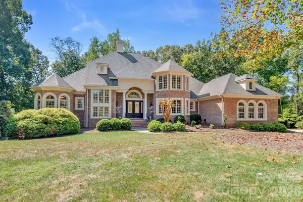 6052 Oxfordshire Road, Waxhaw, NC 28173