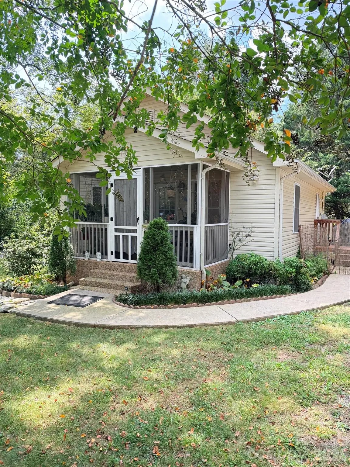 522 19th Street Sw, Hickory, NC 28602 - #1