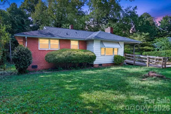 3353 Eastwood Drive, Charlotte, NC 28205