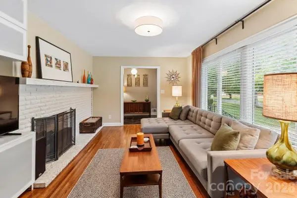122 Chanticleer Court, Charlotte, NC 28214