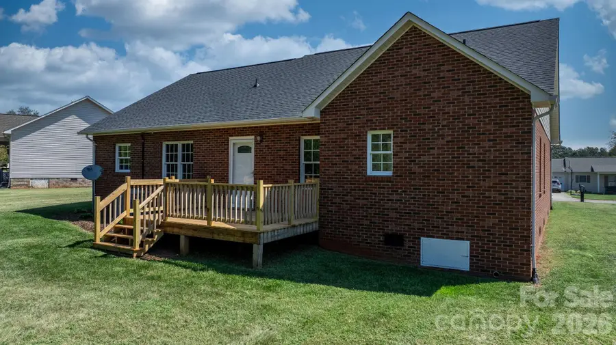 1420 Farmington Hills Drive, Conover, NC 28613 - #3