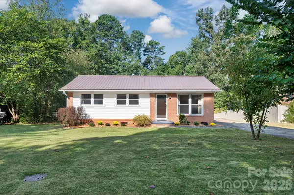 220 Richmond Hill Drive, Asheville, NC 28806
