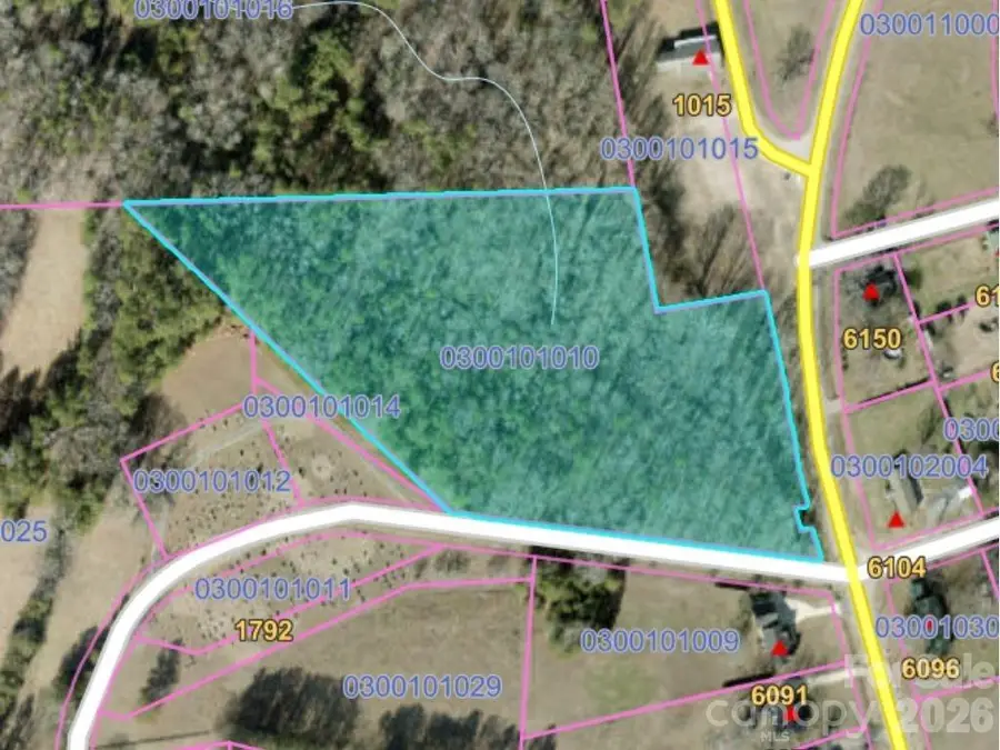6149 Wylie Avenue, Hickory Grove, SC 29717 - #2