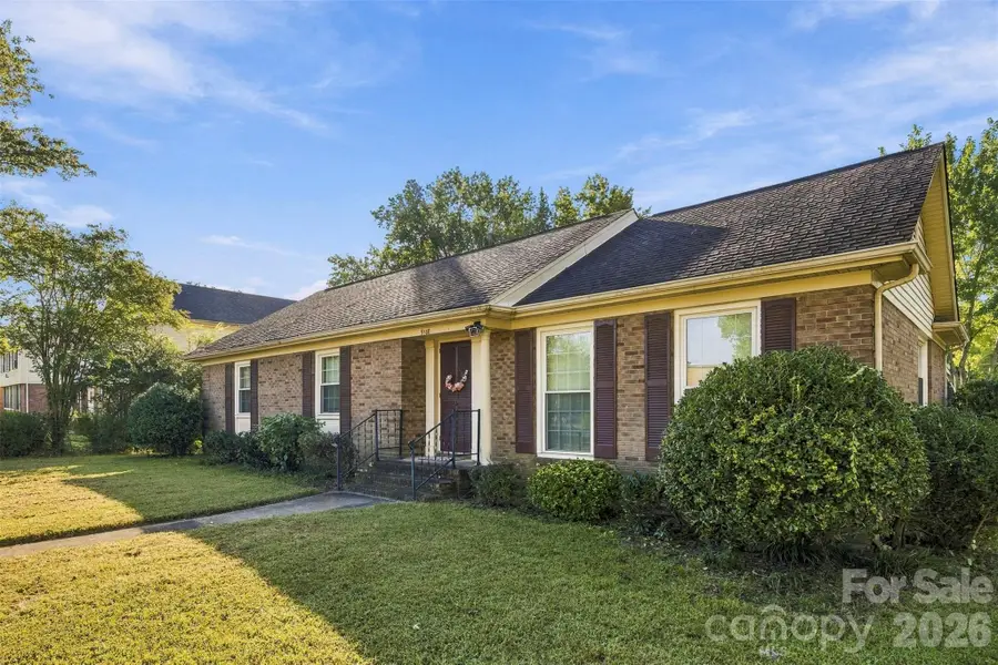 9100 Sandburg Avenue, Charlotte, NC 28213 - #2