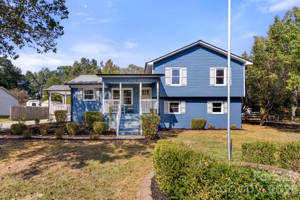 309 Catawba Circle N, Matthews, NC 28104