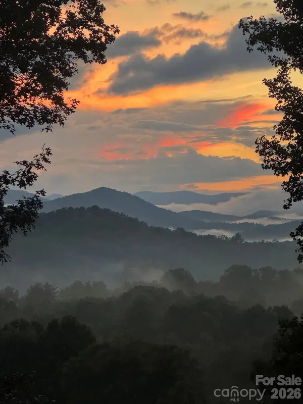 185 Mckinney Road, Etowah, NC 28729