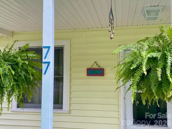 77 Fair Oaks Drive, Arden, NC 28704