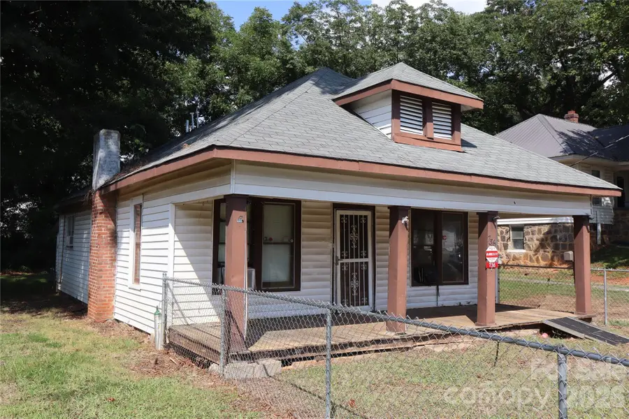 736 2nd Avenue Sw, Hickory, NC 28602 - #2