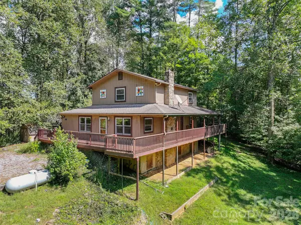 885 Rustic Heights Road, Waynesville, NC 28785